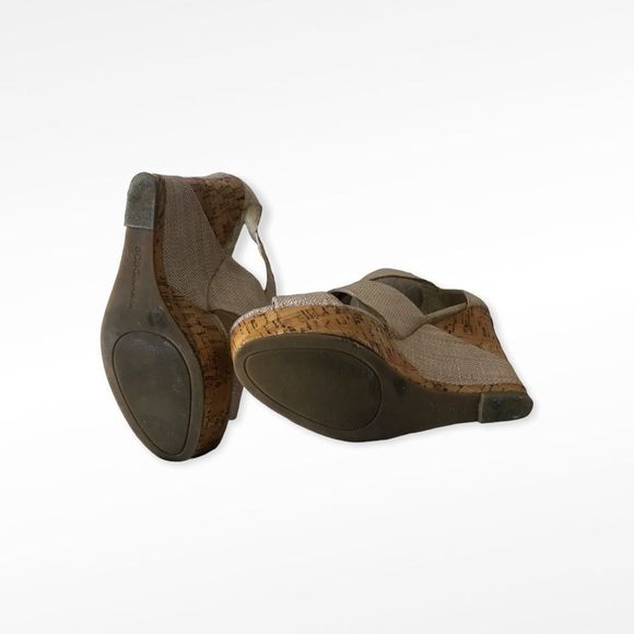 BCBGeneration Rando Corkwood Wedges Platform Tan Open Toe Zip Heel Size 7 - Picture 5 of 7